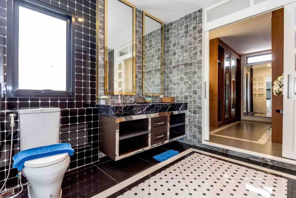 3Bd Pool Villa Pattaya With Sauna - Exquisite Pool Villa B Nong Prue Bagian luar foto